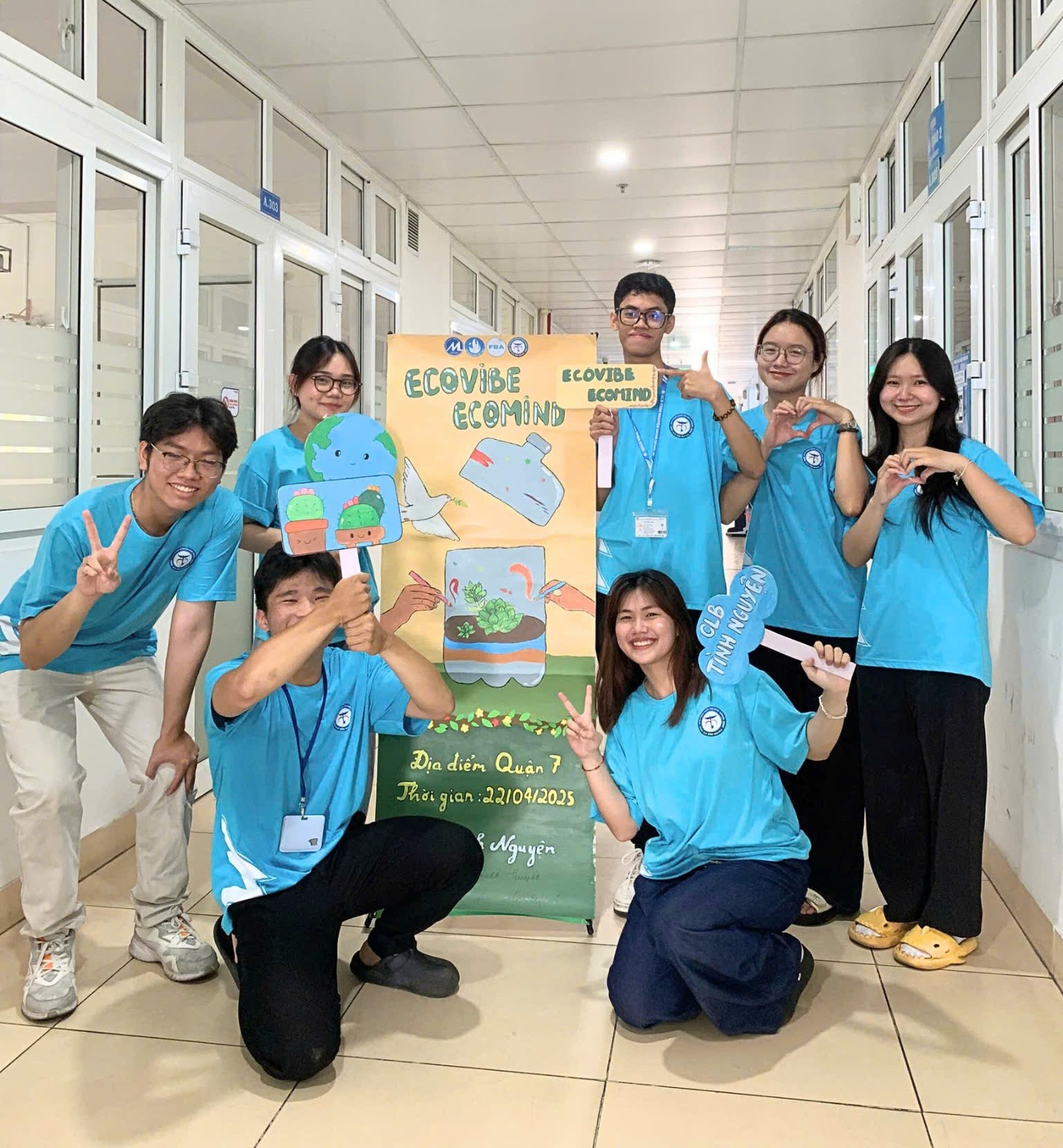Ảnh 5. Ban Chủ nhiệm nhiệm kỳ XV truyền đi thông điệp gieo những mầm xanh hy vọng, xây dựng lối sống thân thiện với môi trường, từ đó nuôi dưỡng tư duy sống xanh - sống bền vững qua chương trình “Ecomind - Ecovibe” (Ảnh: NVCC)