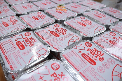 Ảnh 3: Dù cường độ làm việc cao, các thành viên Ban Tổ chức vẫn duy trì năng lượng tích cực.