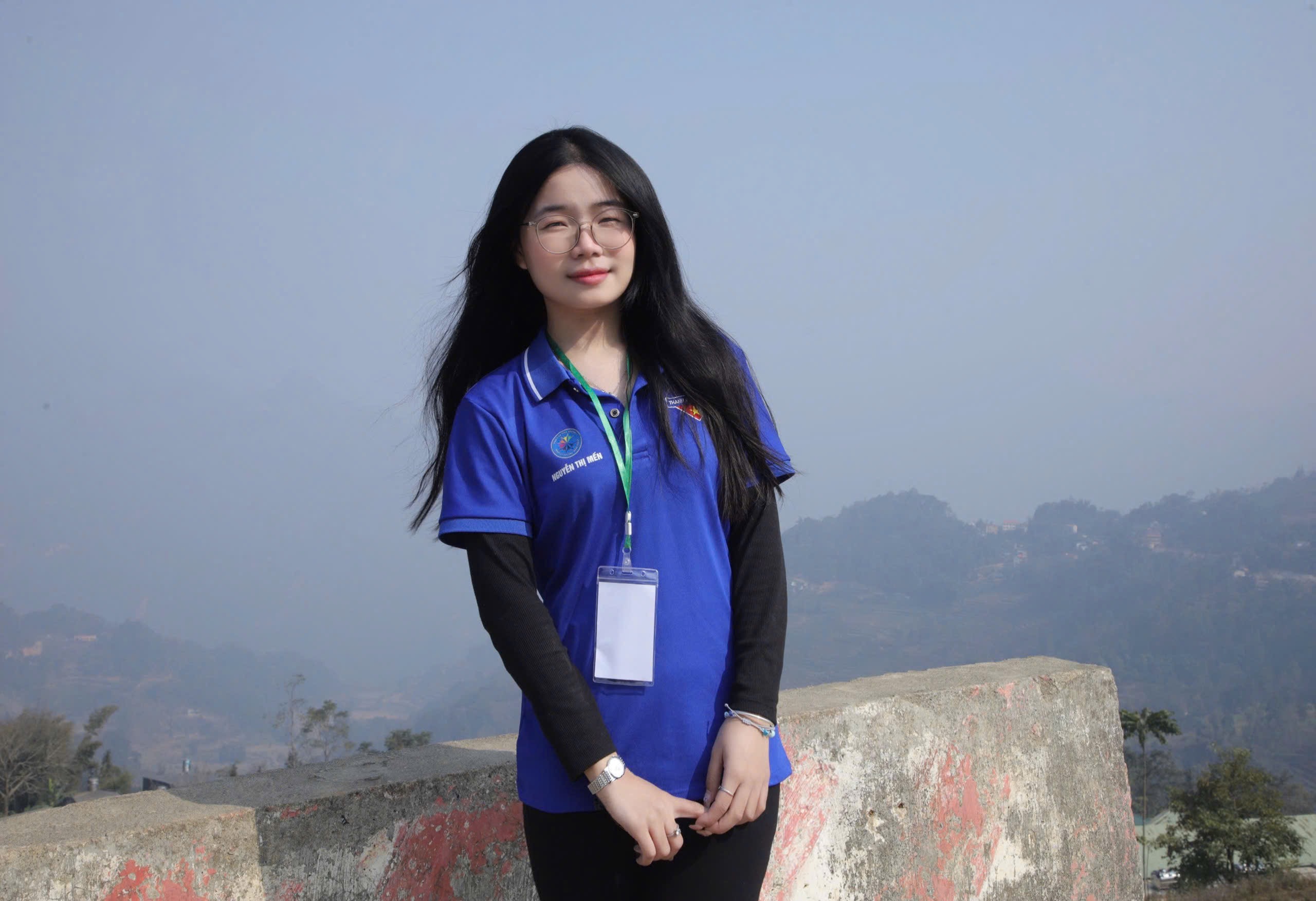 Ảnh 1. Nguyễn Thị Mến thắp lửa nhiệt thành qua những chuyến tình nguyện đến nhiều tỉnh thành trên cả nước (Ảnh: NVCC)