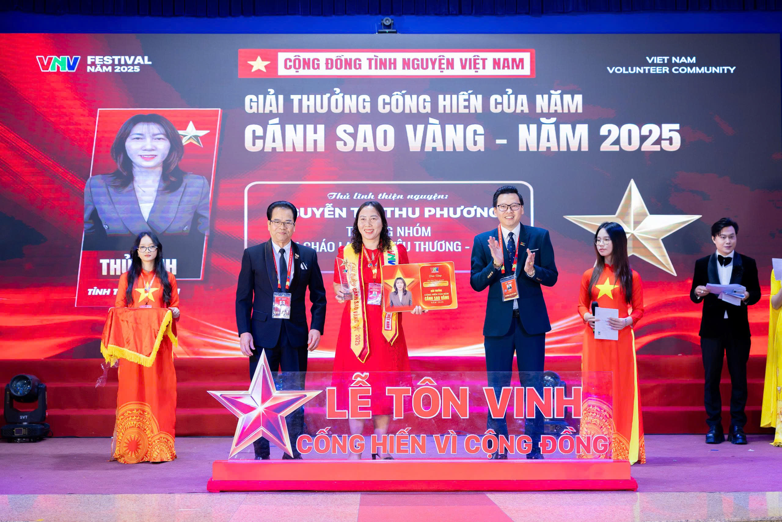 Nguyễn Thị Thu Phương - Thủ lĩnh thiện nguyện nhận giải Cánh Sao Vàng 2025