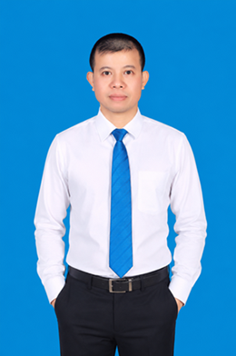 Ảnh 1: Anh Đặng Thái Sơn - Người thắp lửa cho những nồi cháo nghĩa tình (Ảnh: NVCC)